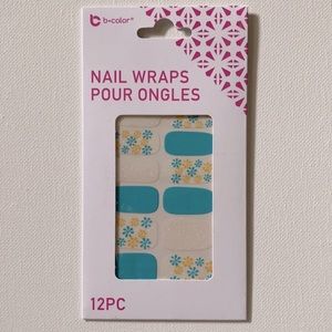 ❤️‍🔥10/$30❤️‍🔥Sparkles & Flowers Nail Wraps